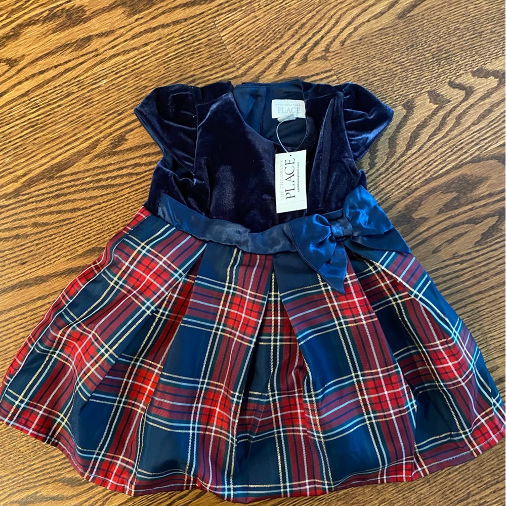 Children’s place holiday dress Size 9-12 months NWT